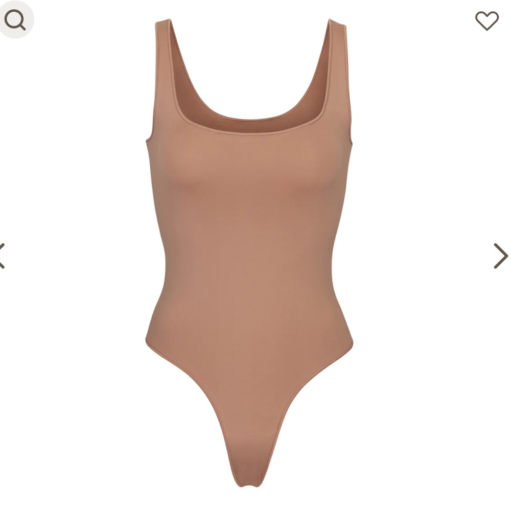 SKIMS essential scoop neck bodysuit